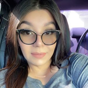 Meet your Posher, Mayra